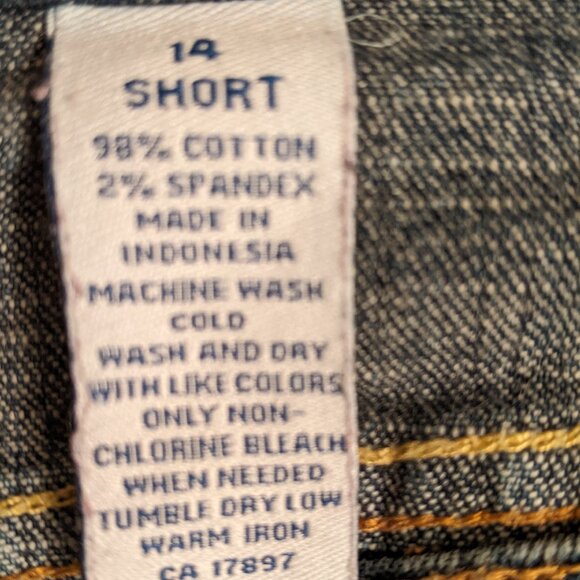 Old Navy Straight Leg Jeans - Picture 5 of 6